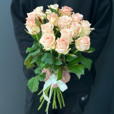 15 нежно-розовых роз 60 см фото