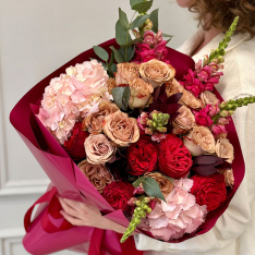 Bouquet of flowers "Rosy Ember"  photo