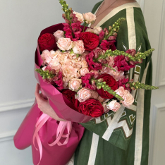 Букет цветов "Amour Bloom" фото