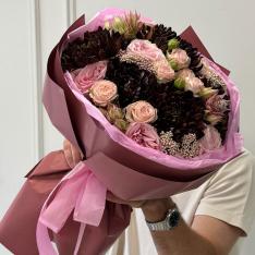 Bouquet of flowers "Berry Smoke" photo