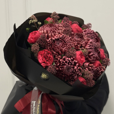 Букет цветов "Garnet Bloom" фото
