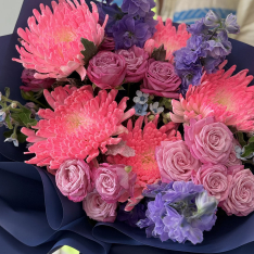 Bouquet of flowers "Neon Echo" photo
