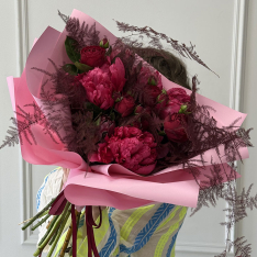 Bouquet of flowers "Pink Fever" photo