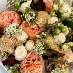 Bouquet of flowers "Sienna Petals" photo