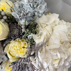 Букет цветов «Silver Breeze» фото