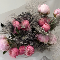 Bouquet of flowers "Velvet Ash" photo