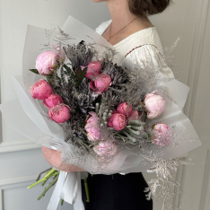 Bouquet of flowers "Velvet Ash" photo