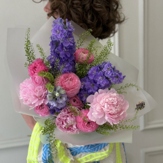 Bouquet of flowers "Whispering Petals" photo
