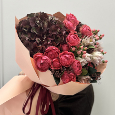 Bouquet of flowers "Wine Whisper" 