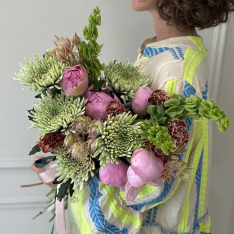 Bouquet of flowers "Woodland Whisper" photo