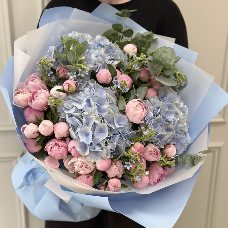 Gypsophila and Blue Oxypetalum Bouquet