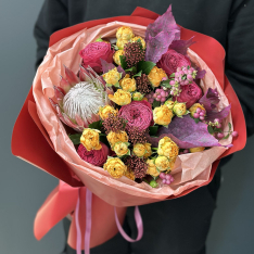 Author's bouquet of flowers "Autumn Inferno" photo