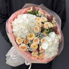 Author's bouquet of flowers "Peachy Bliss" photo