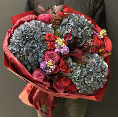 Author's bouquet of flowers "Ruby waves" photo