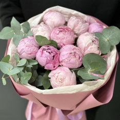Bouquet of 11 Dutch peonies with eucalyptus photo