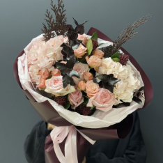 Bouquet of flowers "Evening Elegance" photo