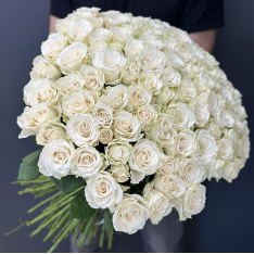 101 біла імпортна троянда 