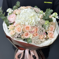 Bouquet of flowers “Vertigo” photo