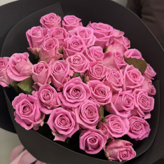 35 рожевих троянд 50 см фото