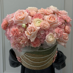 Композиція у кошику «Soft Royal»  