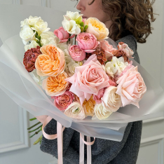 Bouquet of flowers «Peach Kiss» photo