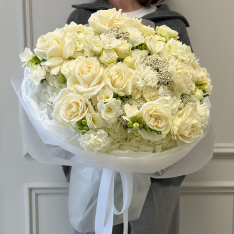 Букет квітів «White Grace»  