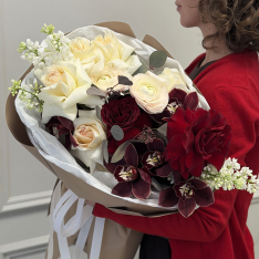 Букет квітів "Noble Contrast" фото