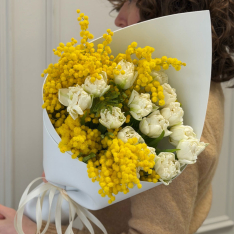 Букет цветов "Sunlit Bloom" фото