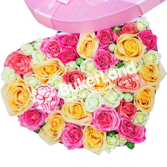 Box with flowers in the form of heart 2 | size L photo