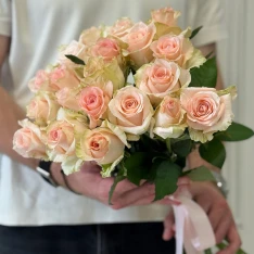 21 троянда Кімберлі 