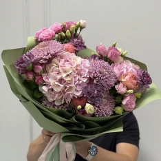 Букет квітів "Blossom Harmony" 