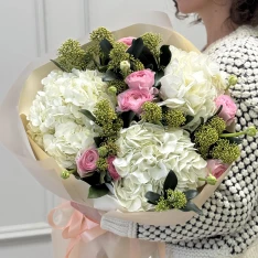 Букет квітів "Pure Tenderness" 