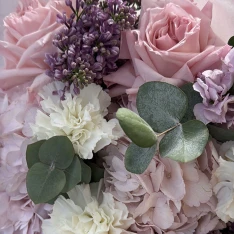 Букет квітів "Quiet Elegance" 