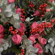 Букет квітів "Scarlet Forest" 