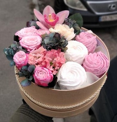 Фото доставки цветов в Полтаве